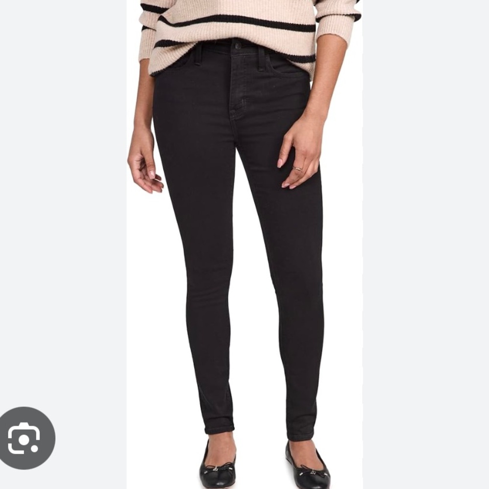 Madewell Roadtripper Black skinny jeans.  Excellent condition.  Size 28 TALL